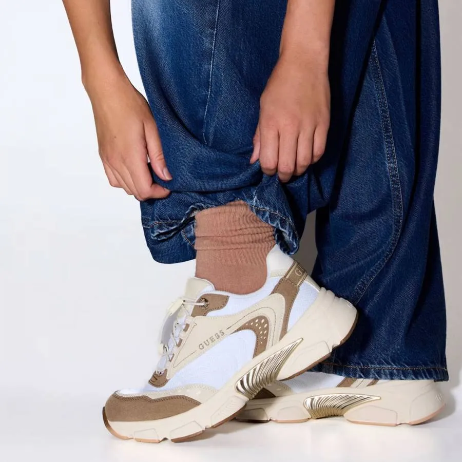 GUESS - Γυναικεία sneakers IMERI FLPIMEFAP12-TAN Καφέ